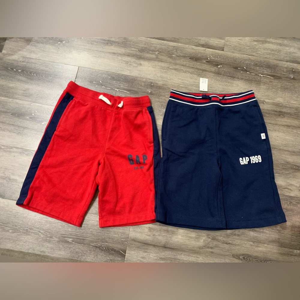 New 2 pack GAP Shorts